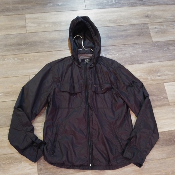 RVCA Other - RVCA black windbreaker light jacket